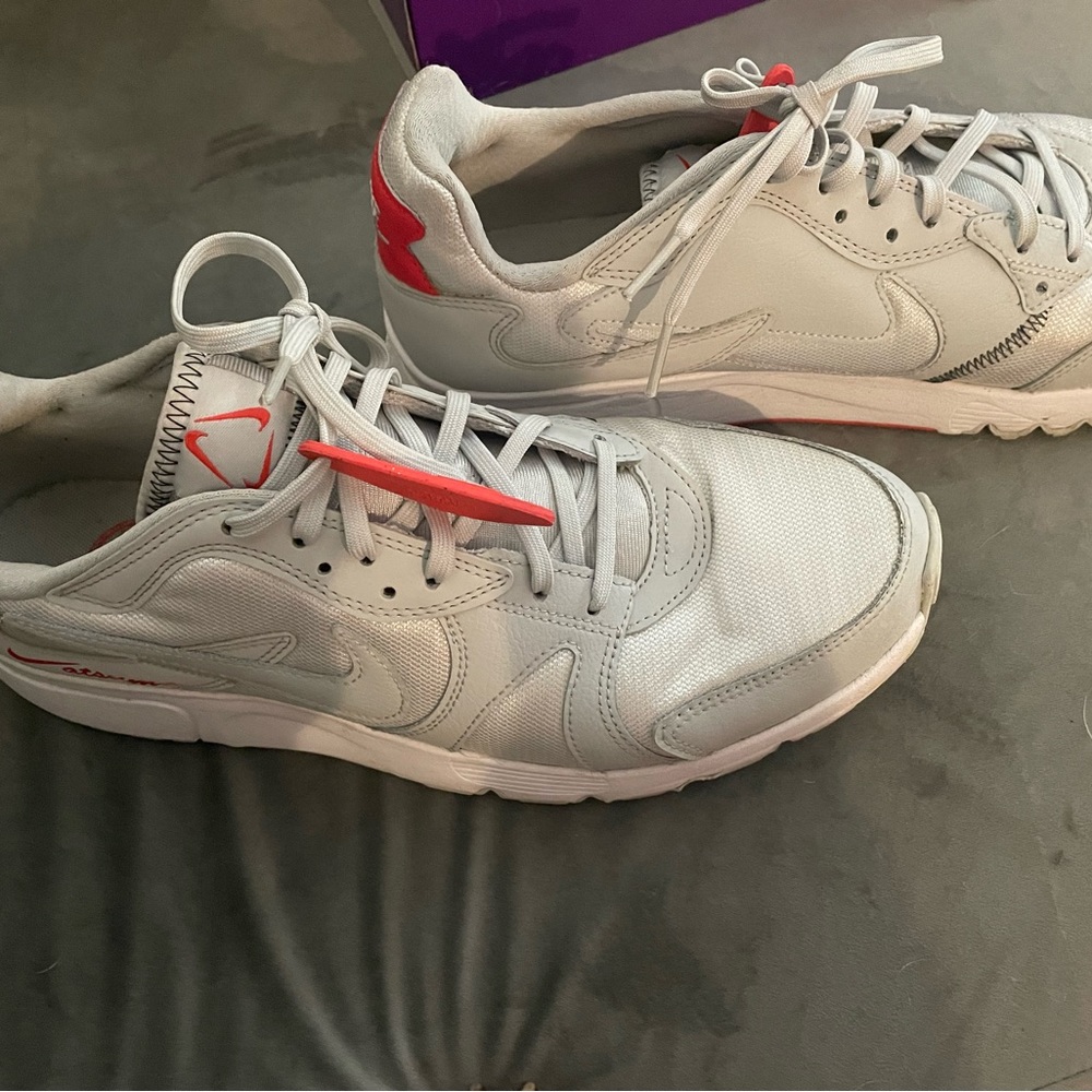 Nike atsuma
